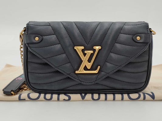 LOUIS VUITTON Pochette Chain Wallet M63929 Black with Gold Hardware and Calf Leather TJ0169 Shoulder Bag
