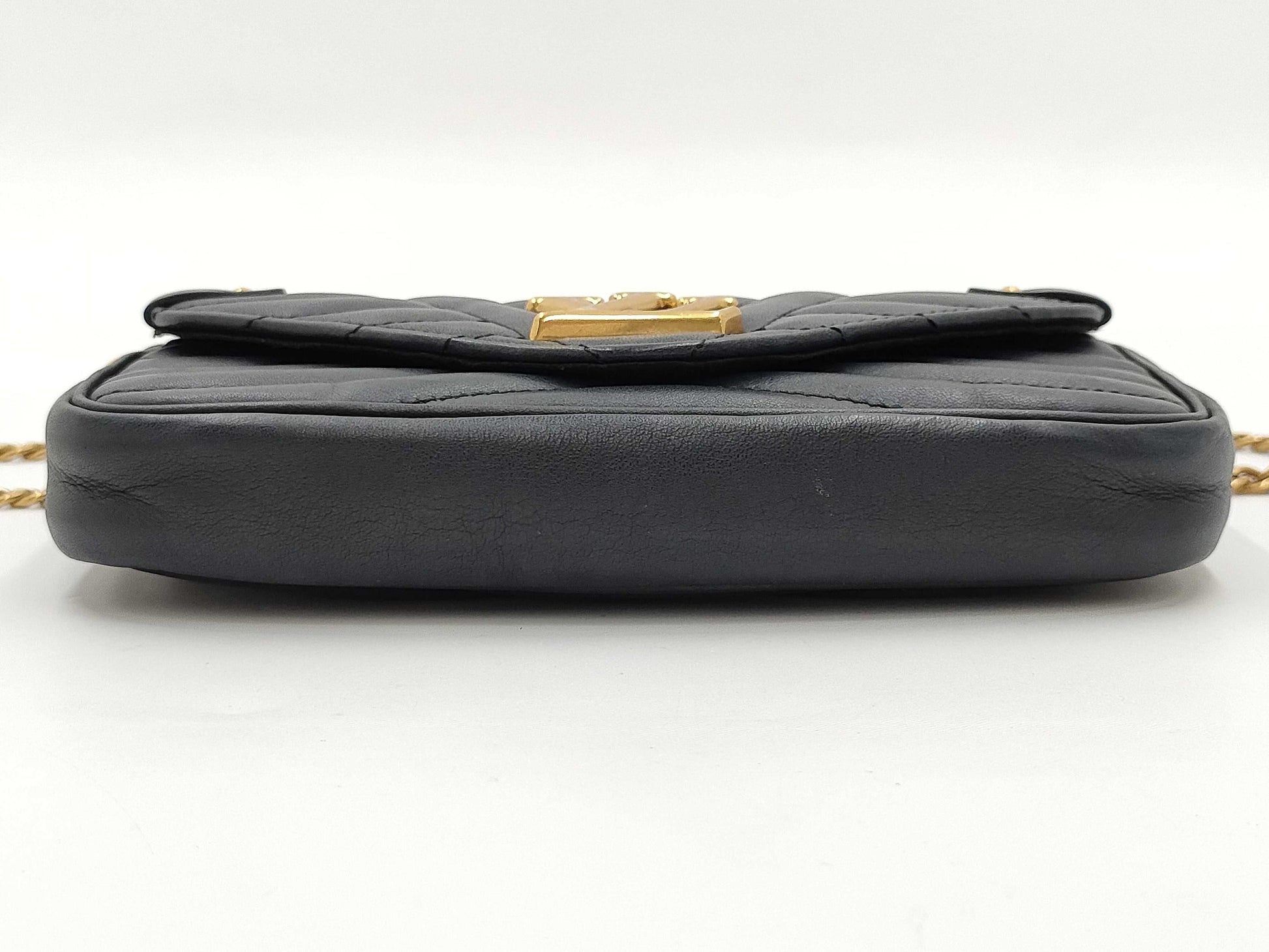 LOUIS VUITTON Pochette Chain Wallet M63929 Black with Gold Hardware and Calf Leather TJ0169 Shoulder Bag