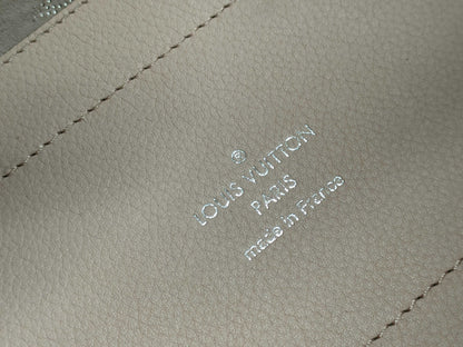 LOUIS VUITTON Hina PM 2-Way Handbag Monogram Mahina Magnolia M54353 DR3198 Pouch Shoulder Strap Handbag