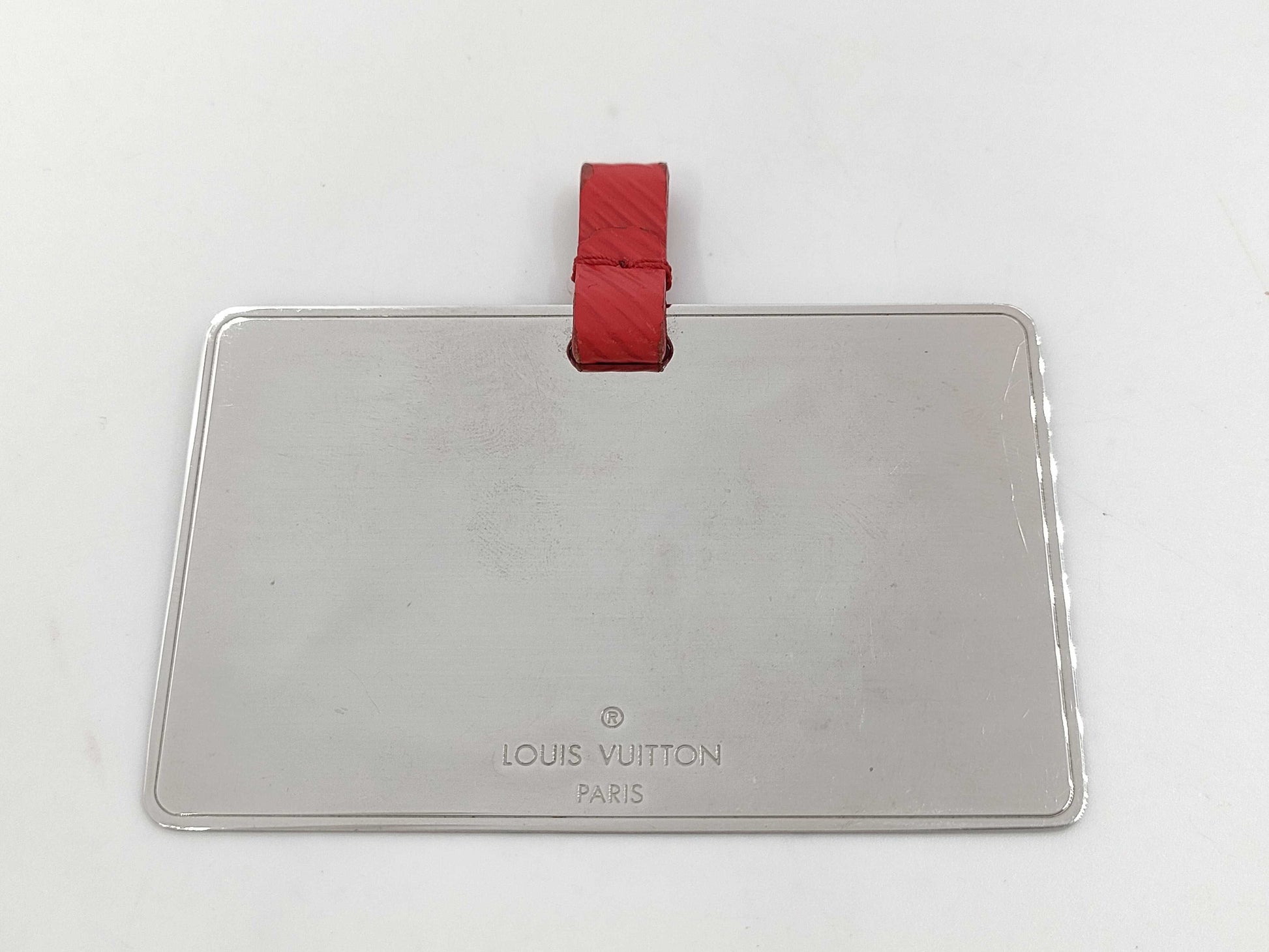 LOUIS VUITTON Twist MM Chain Shoulder Bag in Red with Silver Hardware and Epi Leather, M50523 FL3166, Mirrored Shoulder Bag