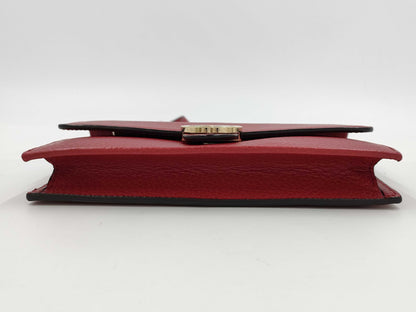 GUCCI Interlocking G Chain Shoulder Wallet in Red with Gold Hardware and Leather, 510314 203887 Shoulder Bag