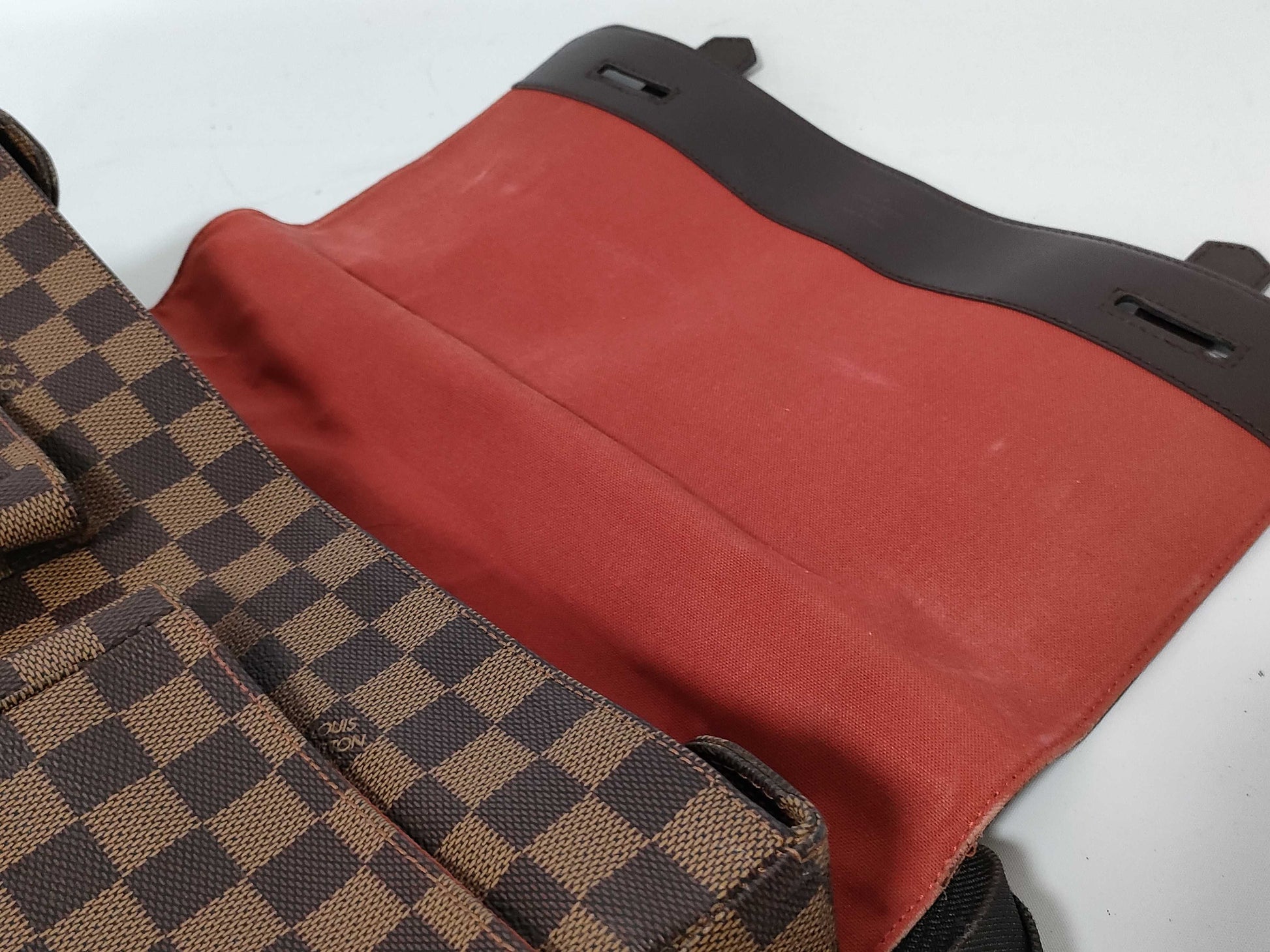 LOUIS VUITTON N 42270 Damier LV Bag x 1 Shoulder Bag