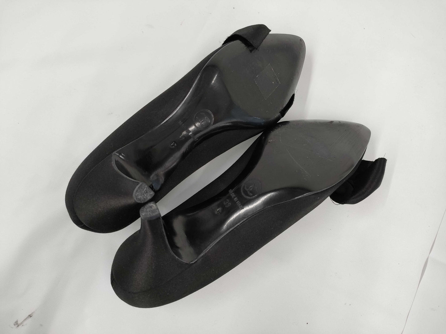CHANEL pumps with satin ribbon, black, size 39