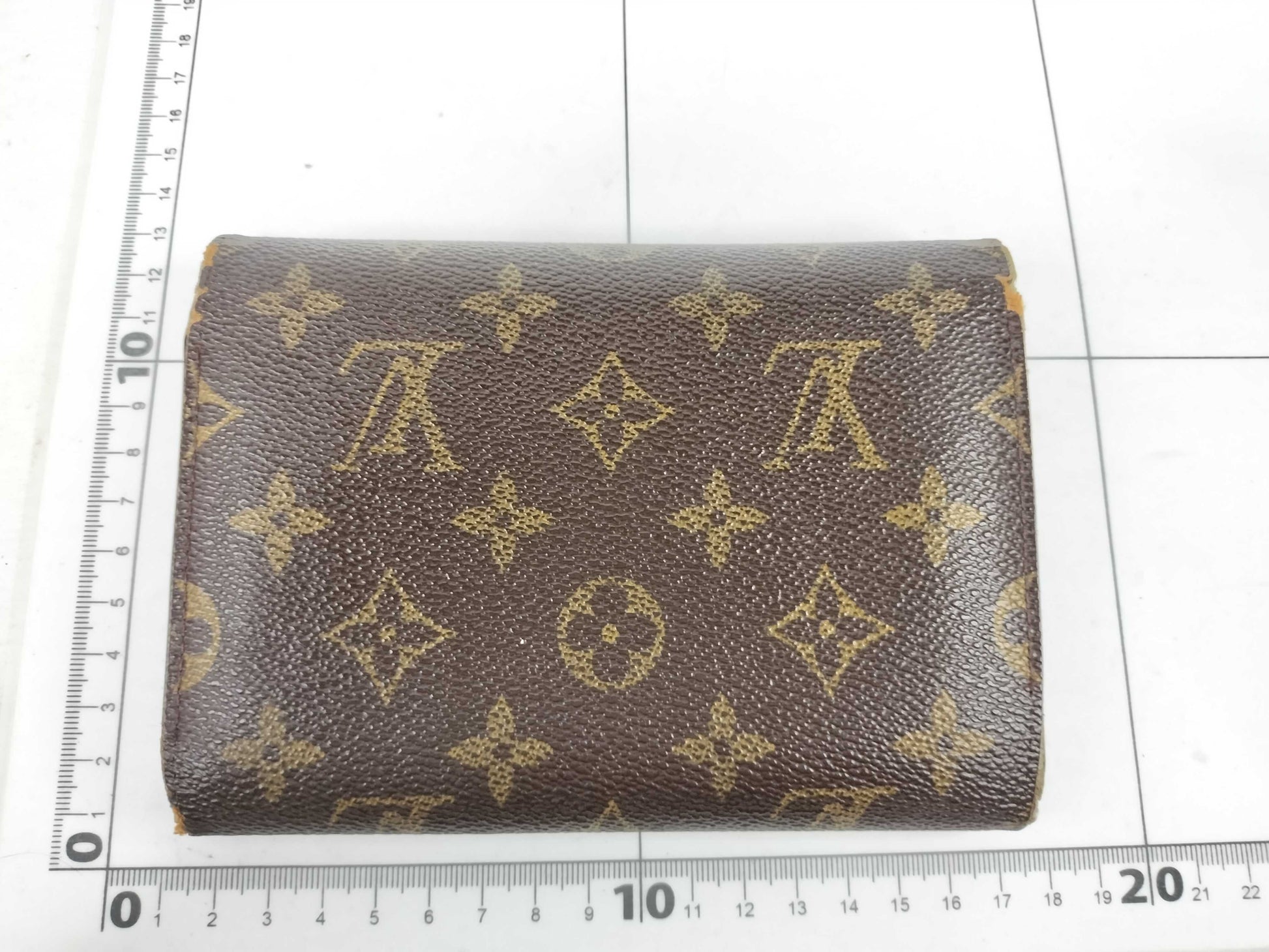 LOUIS VUITTON Monogram LOUIS VUITTON Wallet Monogram Wallet