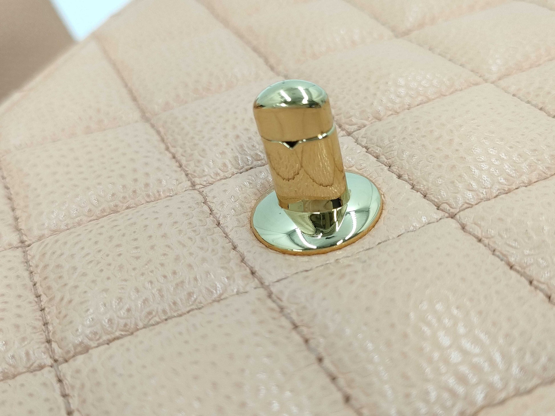 CHANEL CHANEL Mini Matelasse Caviar Skin Pink with Seal No. 8 Shoulder Bag
