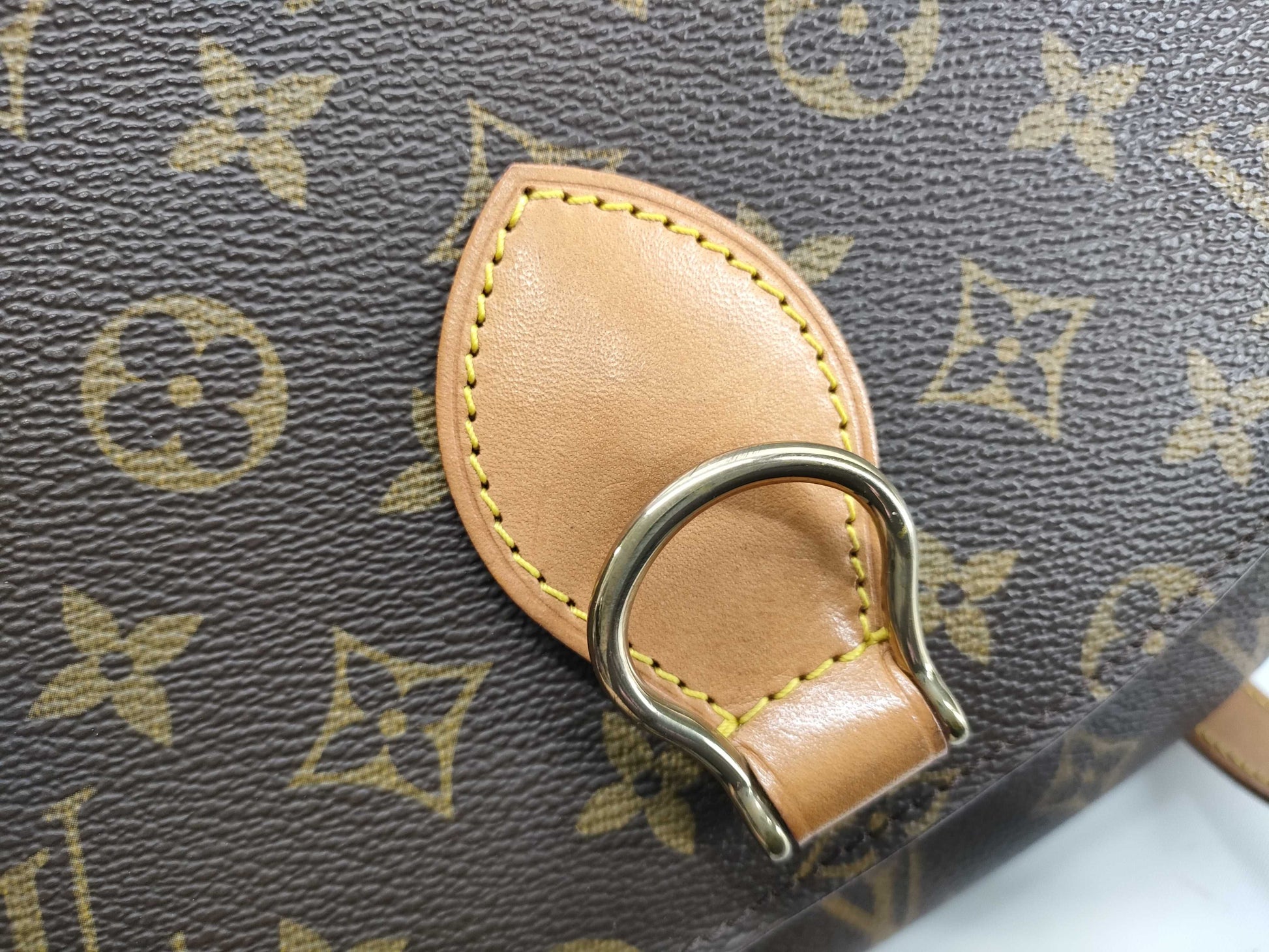 LOUIS VUITTON M51242 Monogram Saint-Cloud Shoulder Bag