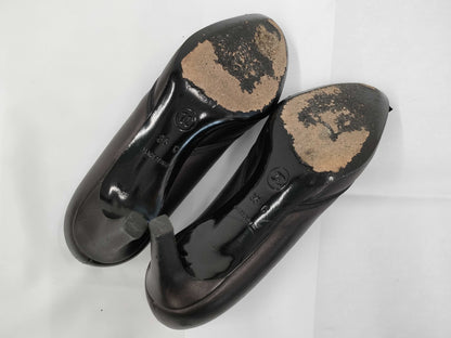 CHANEL Coco Mark Leather Pumps, Size 35C