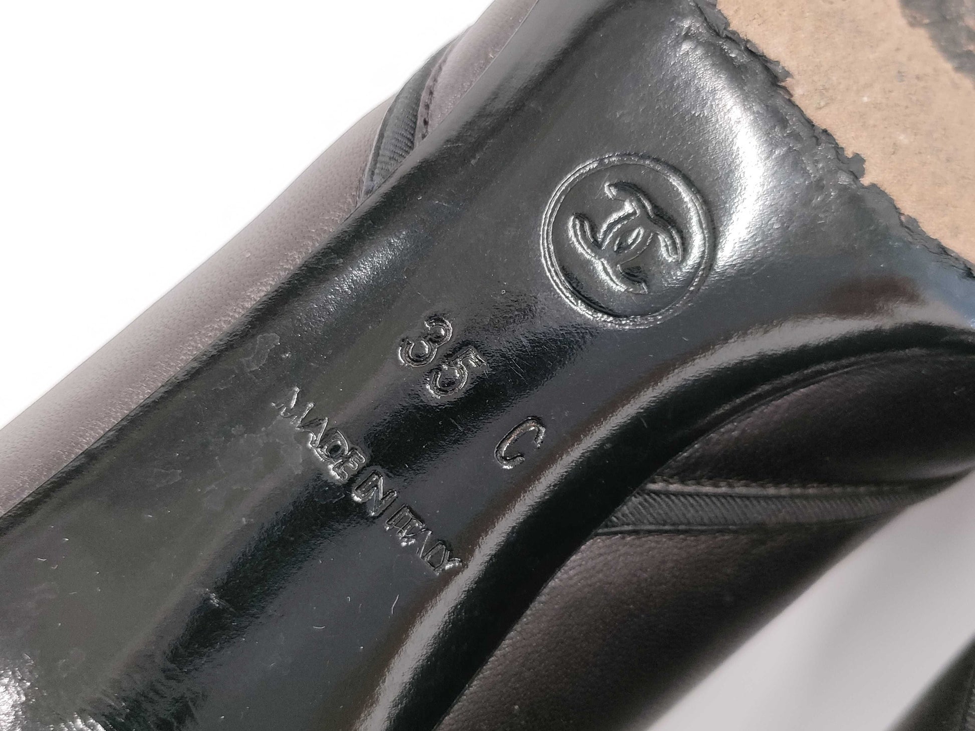CHANEL Coco Mark Leather Pumps, Size 35C