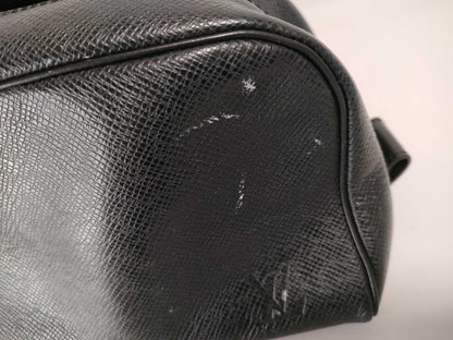 LOUIS VUITTON M30222 Taiga LOUISVUITTON Louis Vuitton Second Bag Taiga Black M30222 Pouch