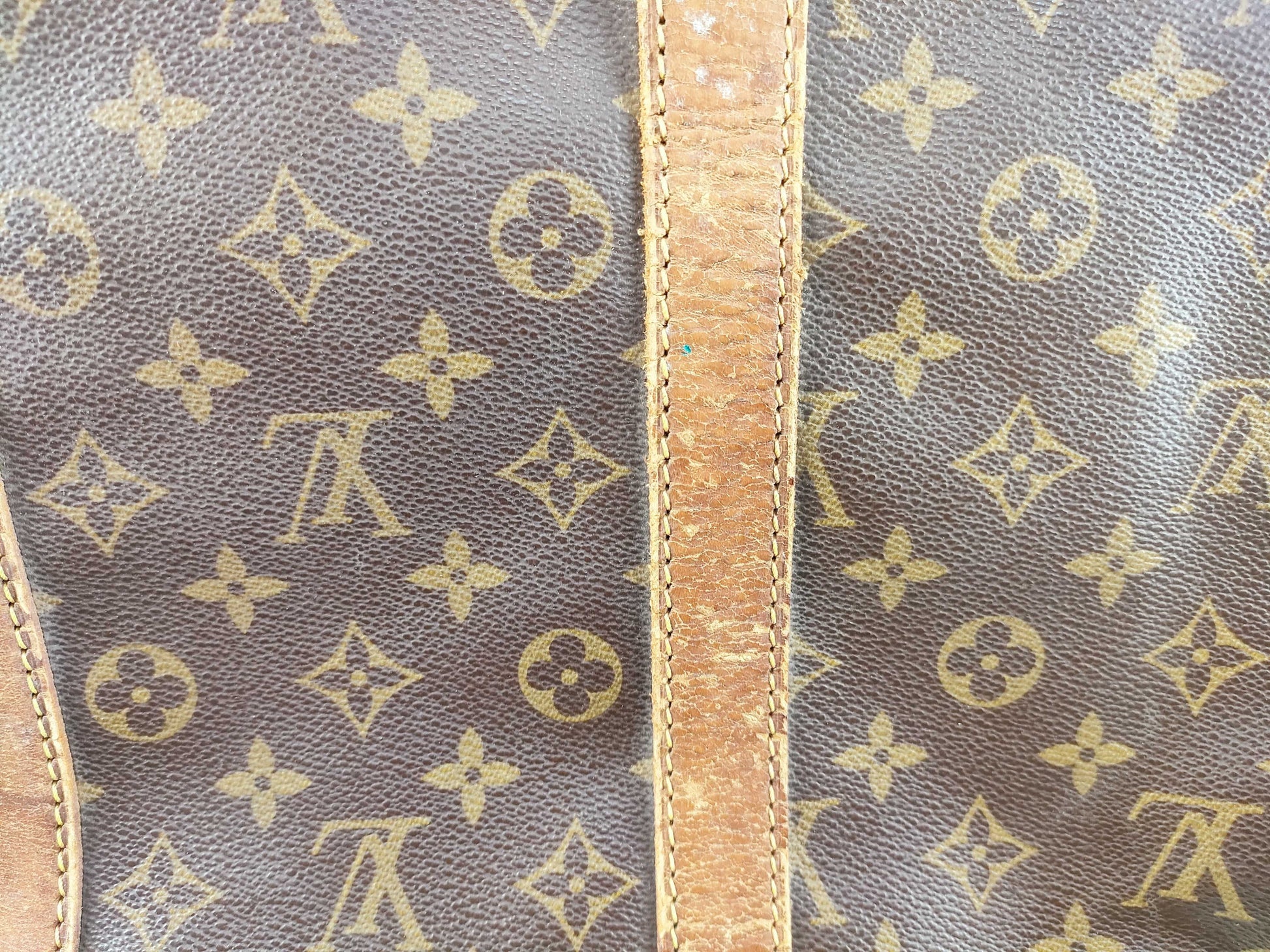 LOUIS VUITTON Monogram Keepall 55 Boston Bag