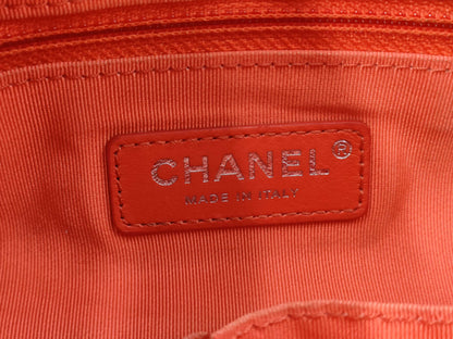 CHANEL Cabriel Chain Shoulder Bag in Orange Leather 