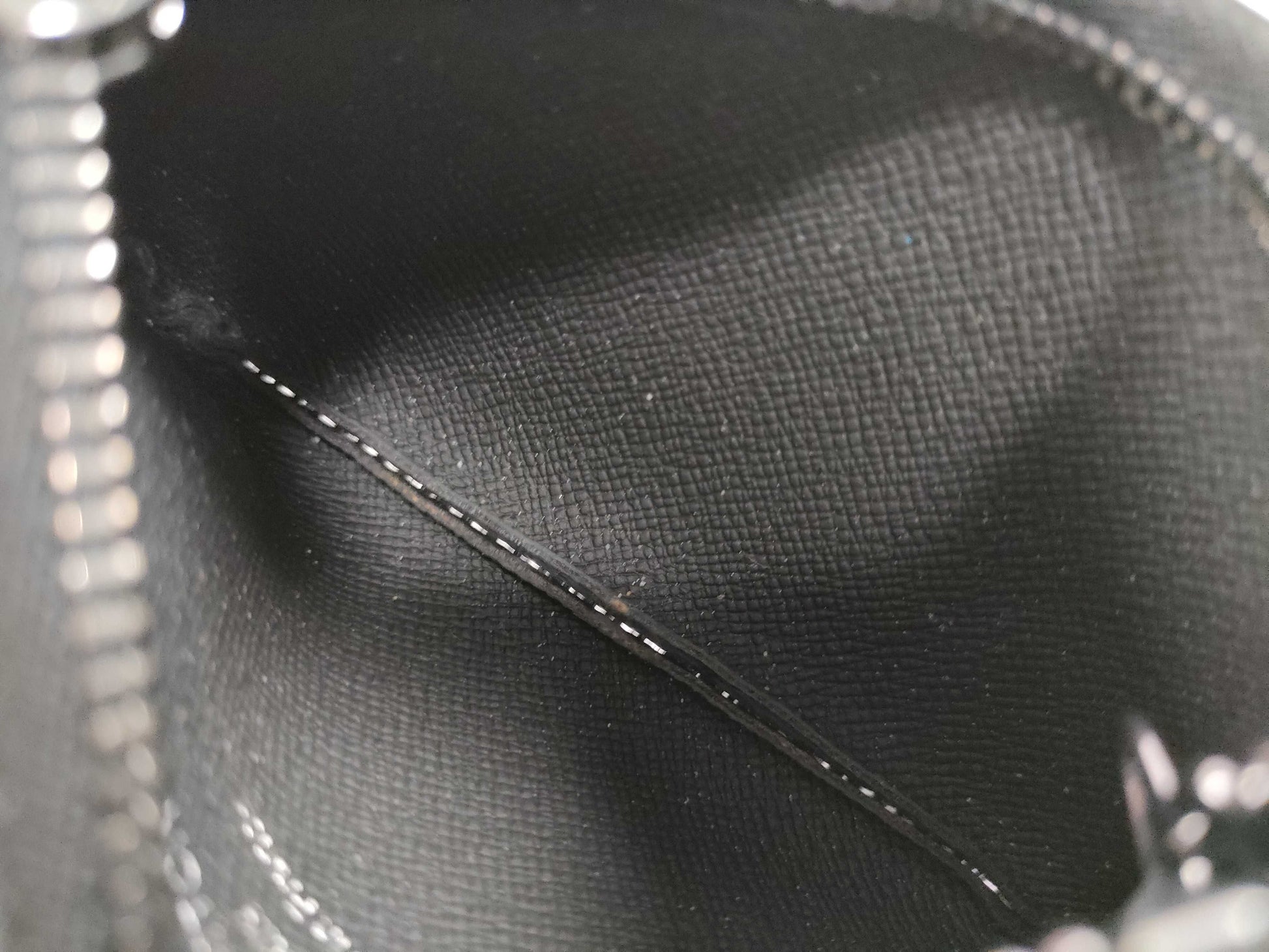 LOUIS VUITTON M 80905 Vuitton Monogram Eclipse Pochette Cle Coin Case