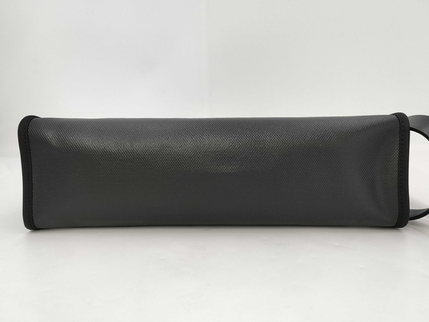 HERMES Airbag Zip PM 31 Toile H Berline Vache Hunter Black K Stamp Bag
