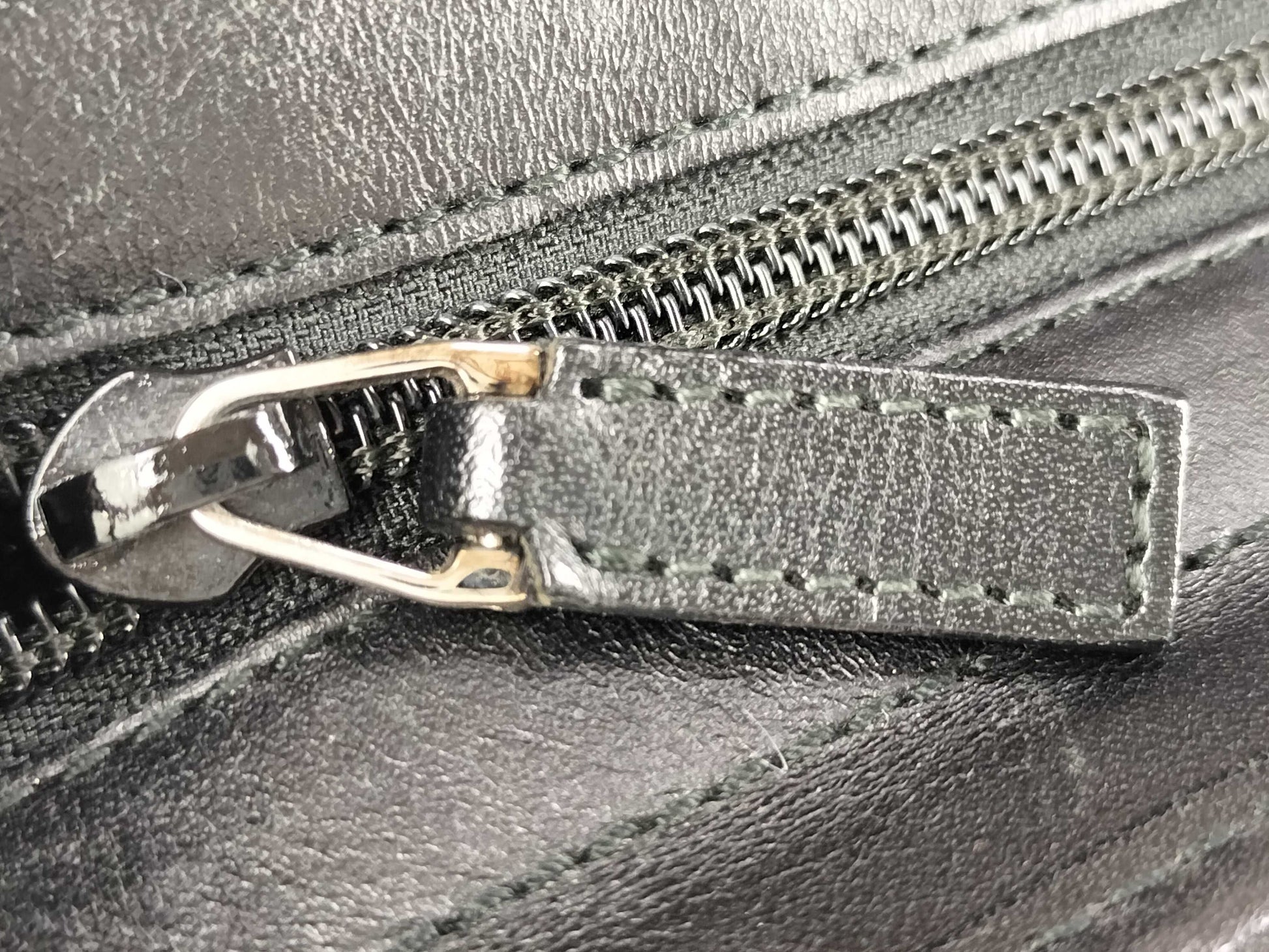 GUCCI GG Canvas Shoulder Bag