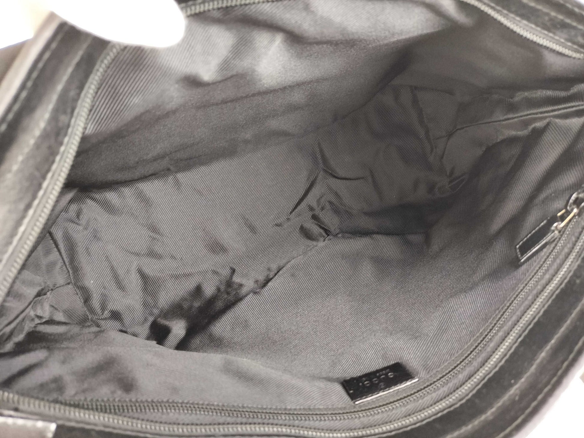 GUCCI GG Canvas Shoulder Bag