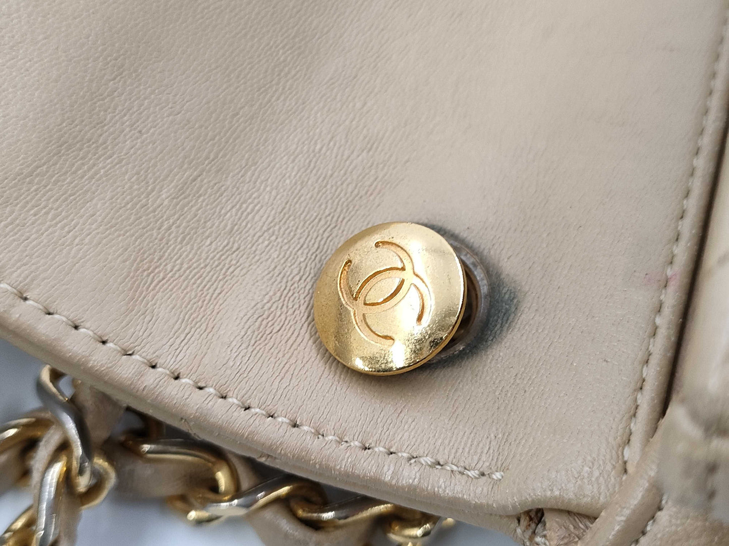 CHANEL Matelasse Shoulder Bag with Seal