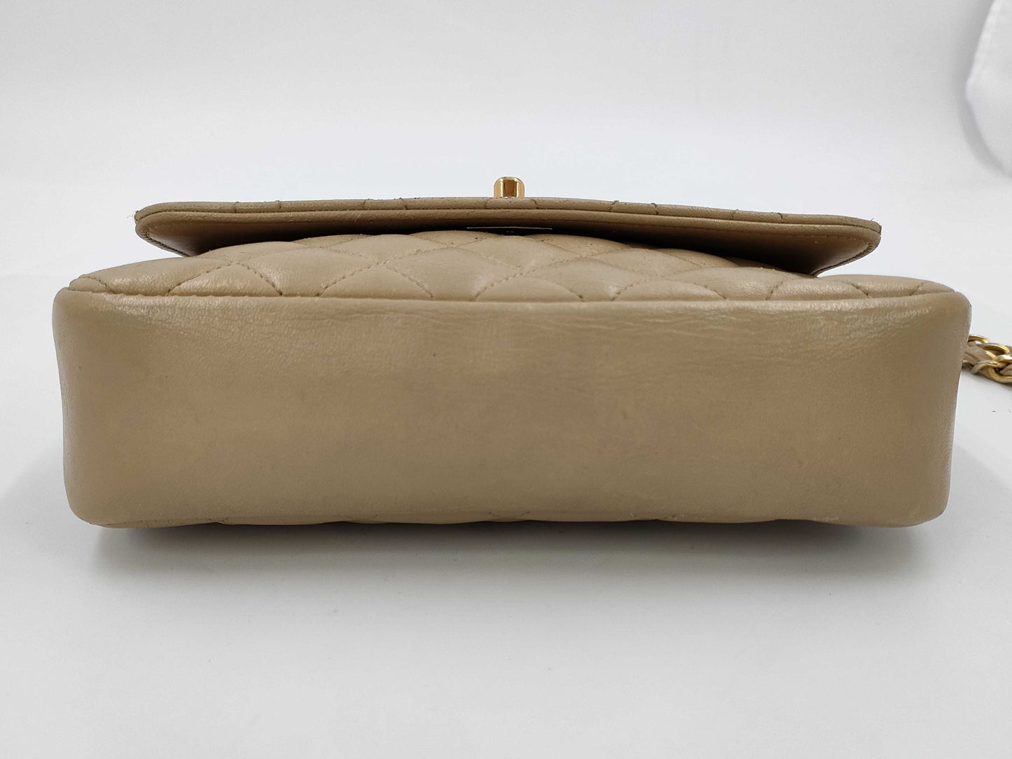 CHANEL Matelasse Shoulder Bag with Seal