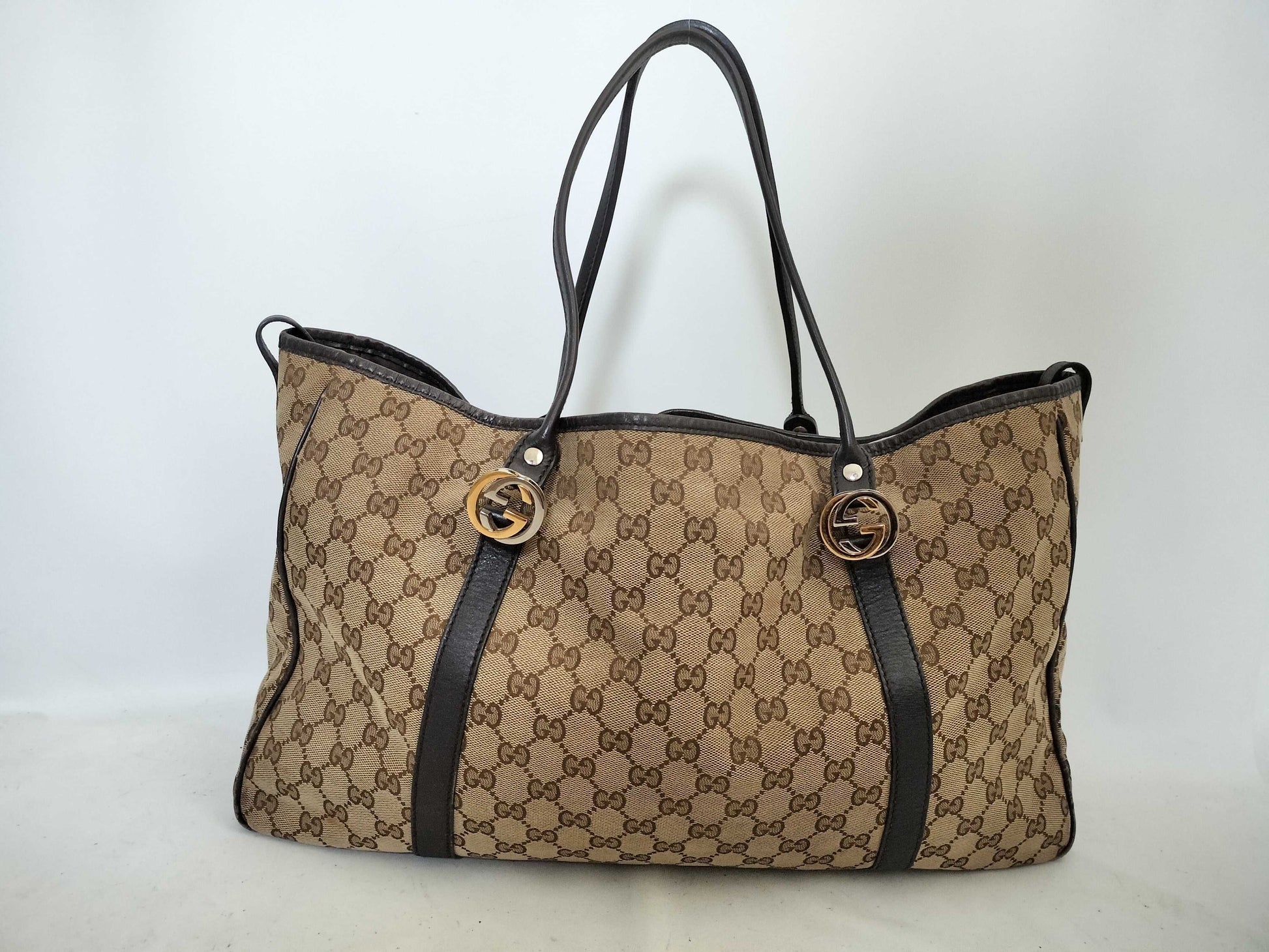 GUCCI GG Canvas Tote Bag