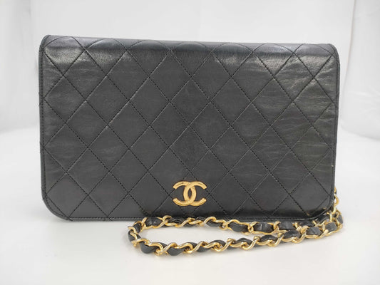CHANEL Matelasse Shoulder Bag Shoulder Bag