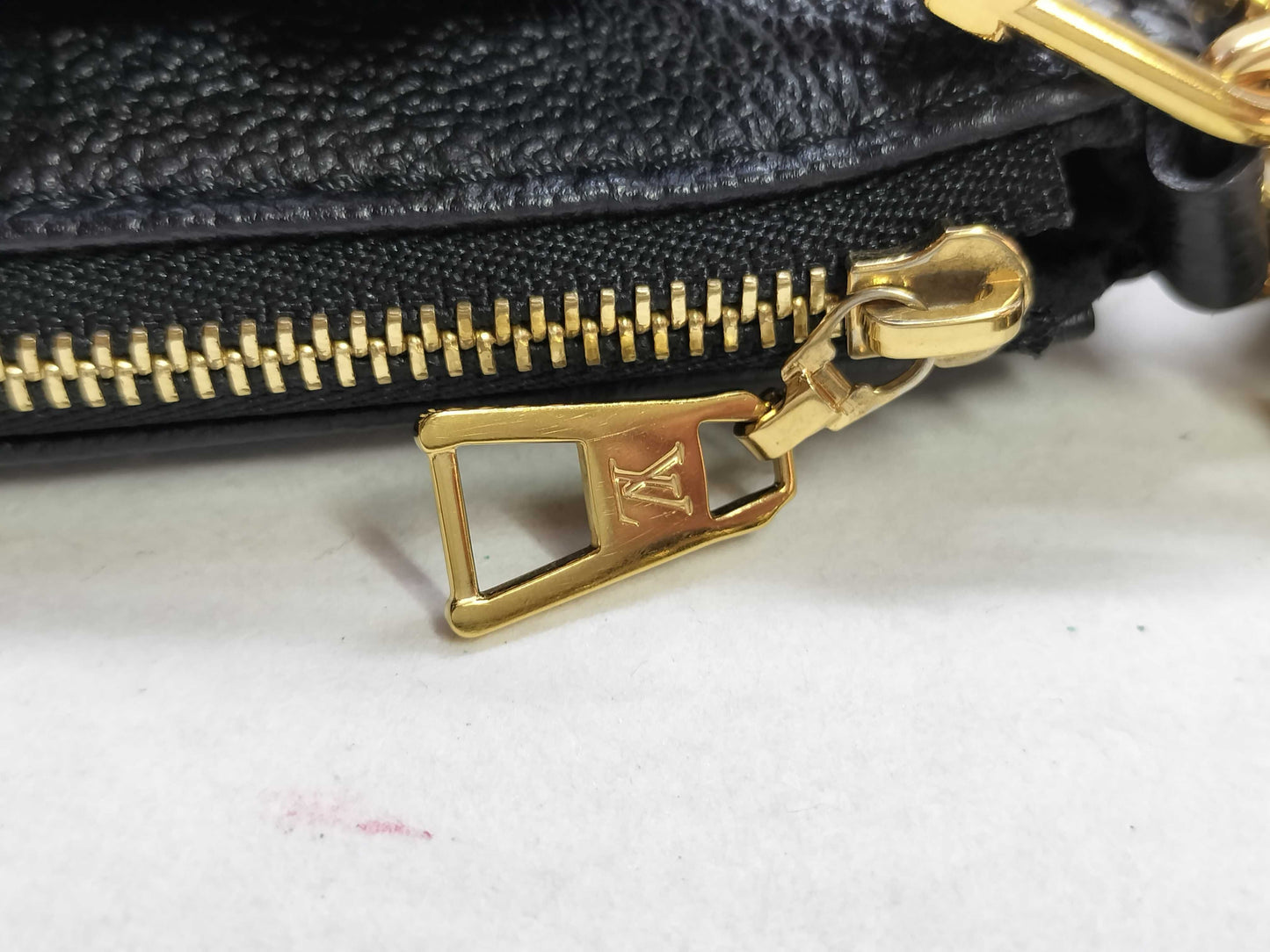 LOUIS VUITTON Monogram Empreinte Louis Vuitton Monogram Shoulder Bag Shoulder Bag
