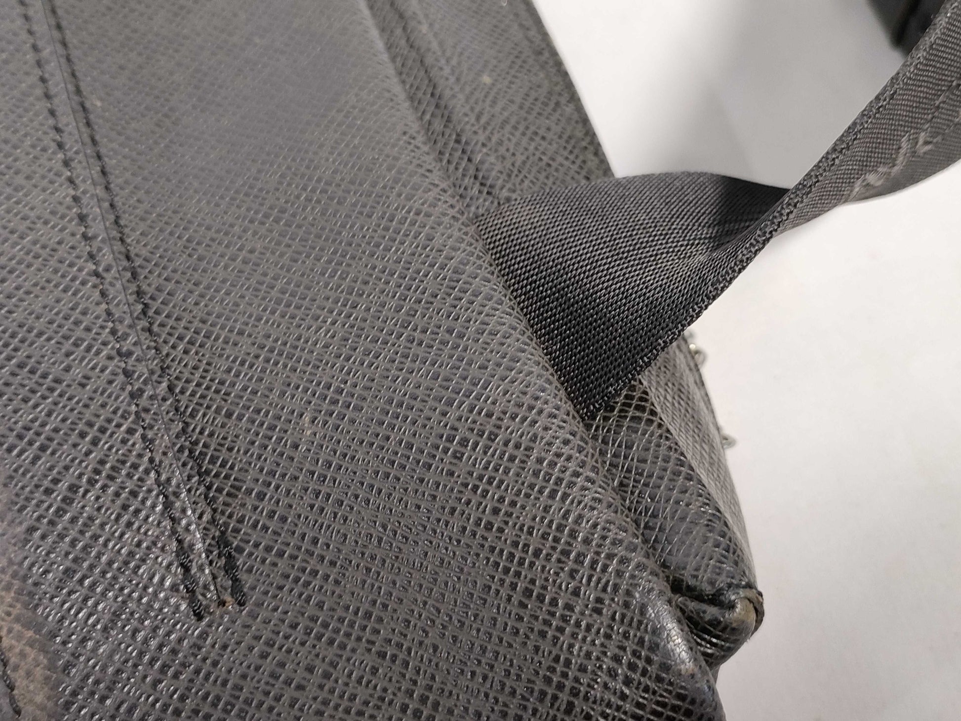LOUIS VUITTON M30912 Taiga ID-Louis Vuitton Leather Taiga Sayan Messenger Bag 30cm SHW #BA1005 Shoulder Bag
