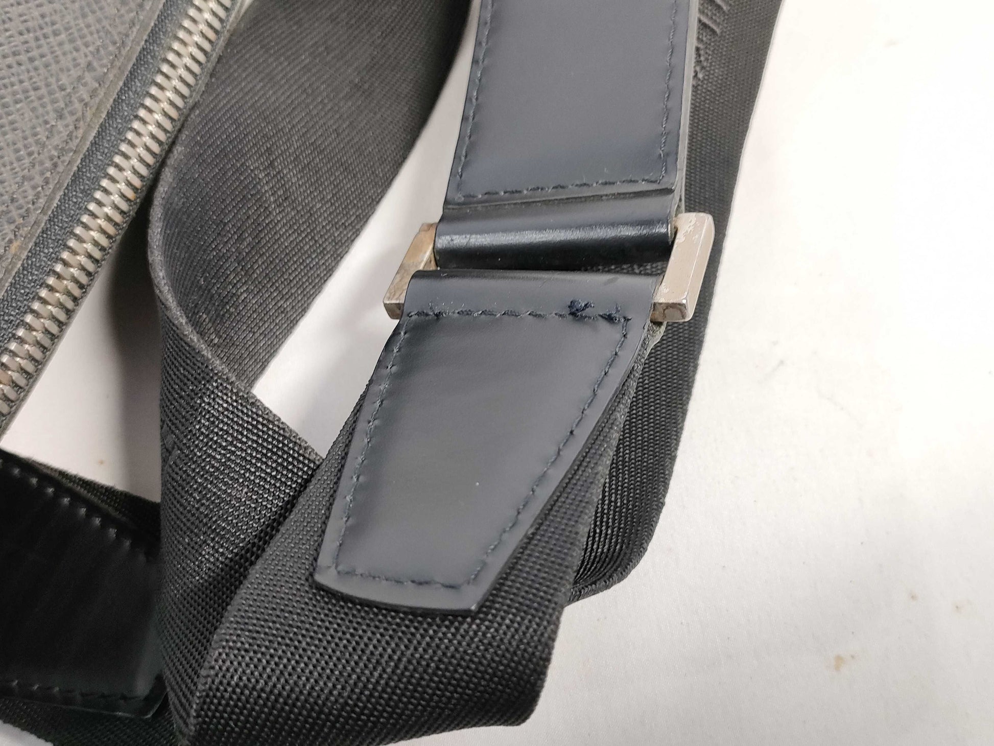 LOUIS VUITTON M30912 Taiga ID-Louis Vuitton Leather Taiga Sayan Messenger Bag 30cm SHW #BA1005 Shoulder Bag