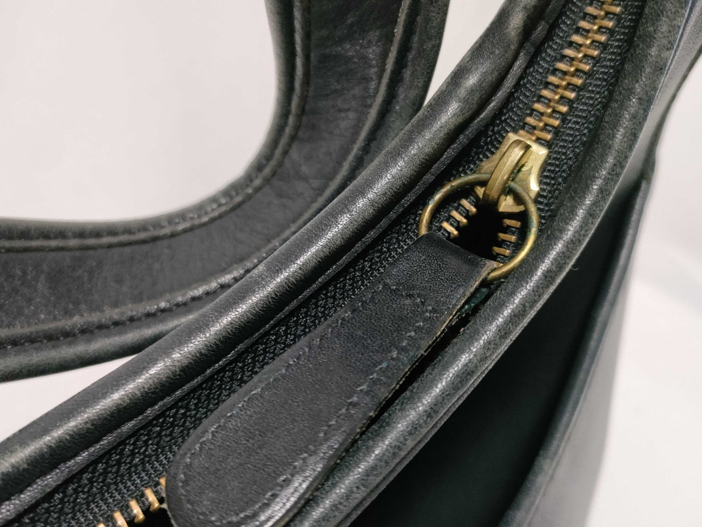 COACH One-Shoulder Leather Shoulder Bag