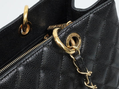 CHANEL GST Caviar 17 series shoulder bag