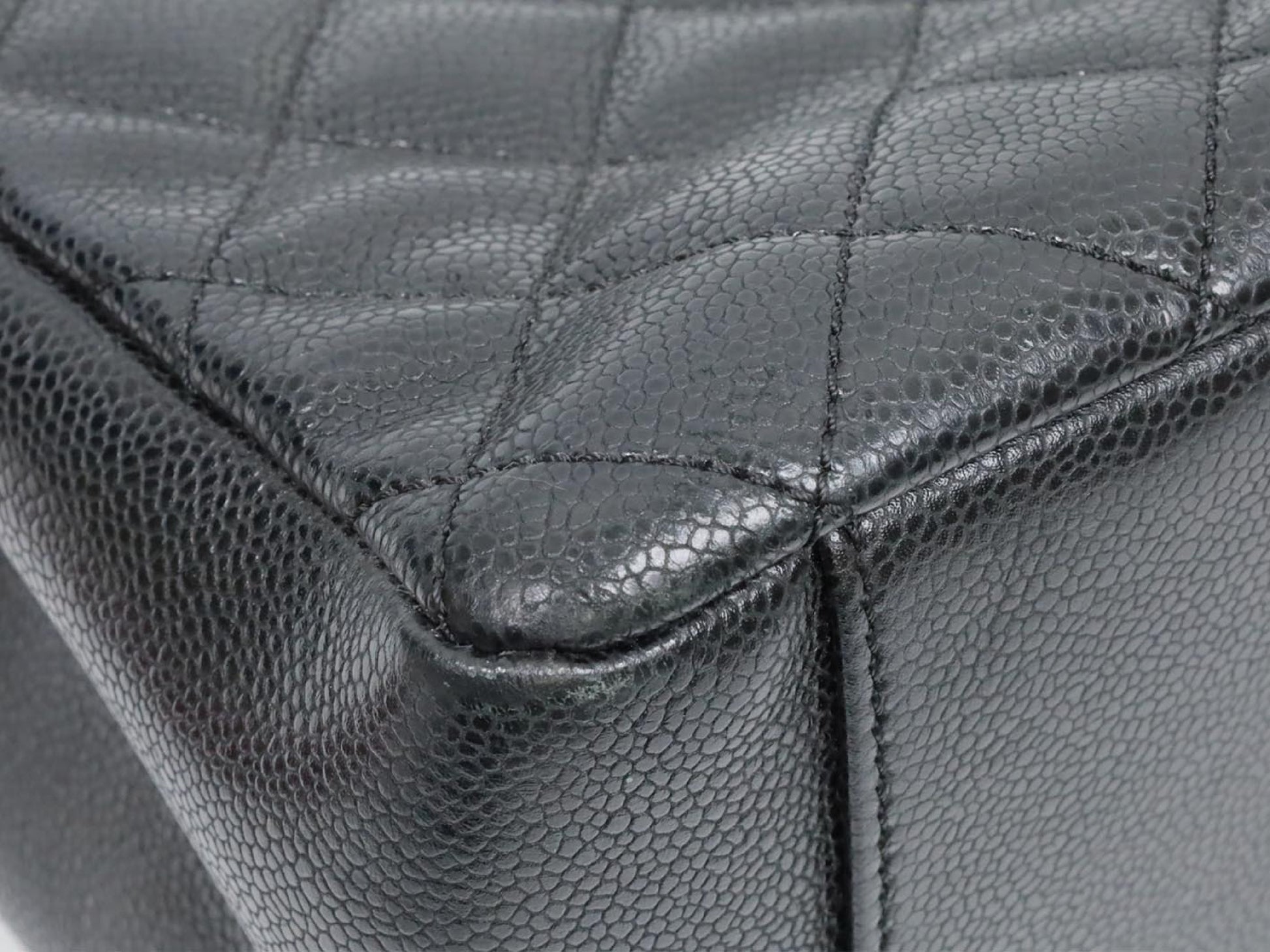 CHANEL GST Caviar 17 series shoulder bag