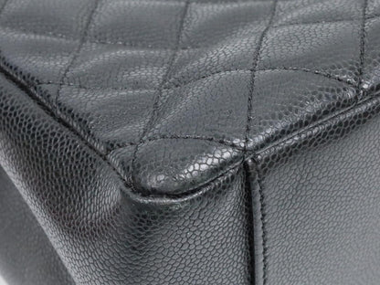 CHANEL GST Caviar 17 series shoulder bag