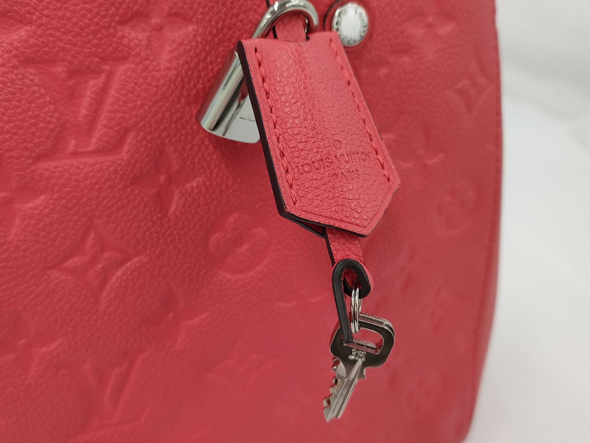 LOUIS VUITTON Louis Vuitton Montaigne MM Red TJ0166 Handbag