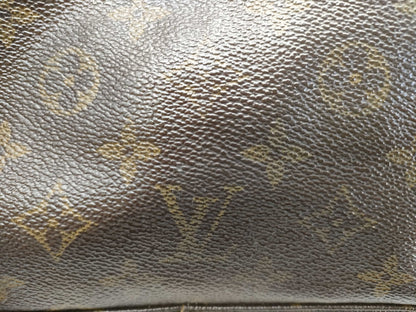 LOUIS VUITTON Monogram Louis Vuitton Monogram True Toilet 23 M47524 Pouch