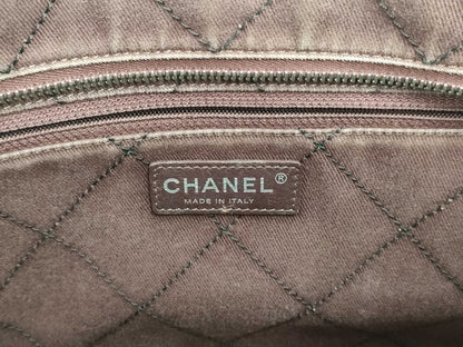 CHANEL Chanel 20 Series On the Road Tote Bag with Pouch