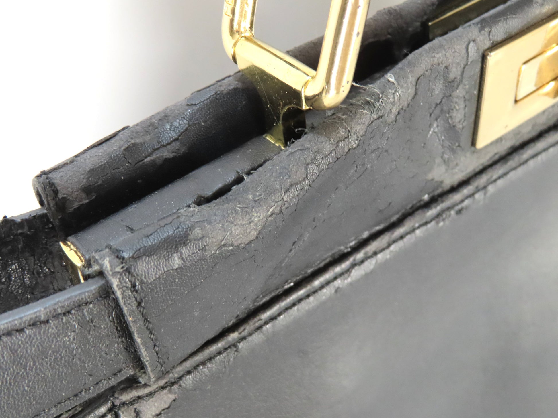 FENDI Peekaboo Handbag Handbag