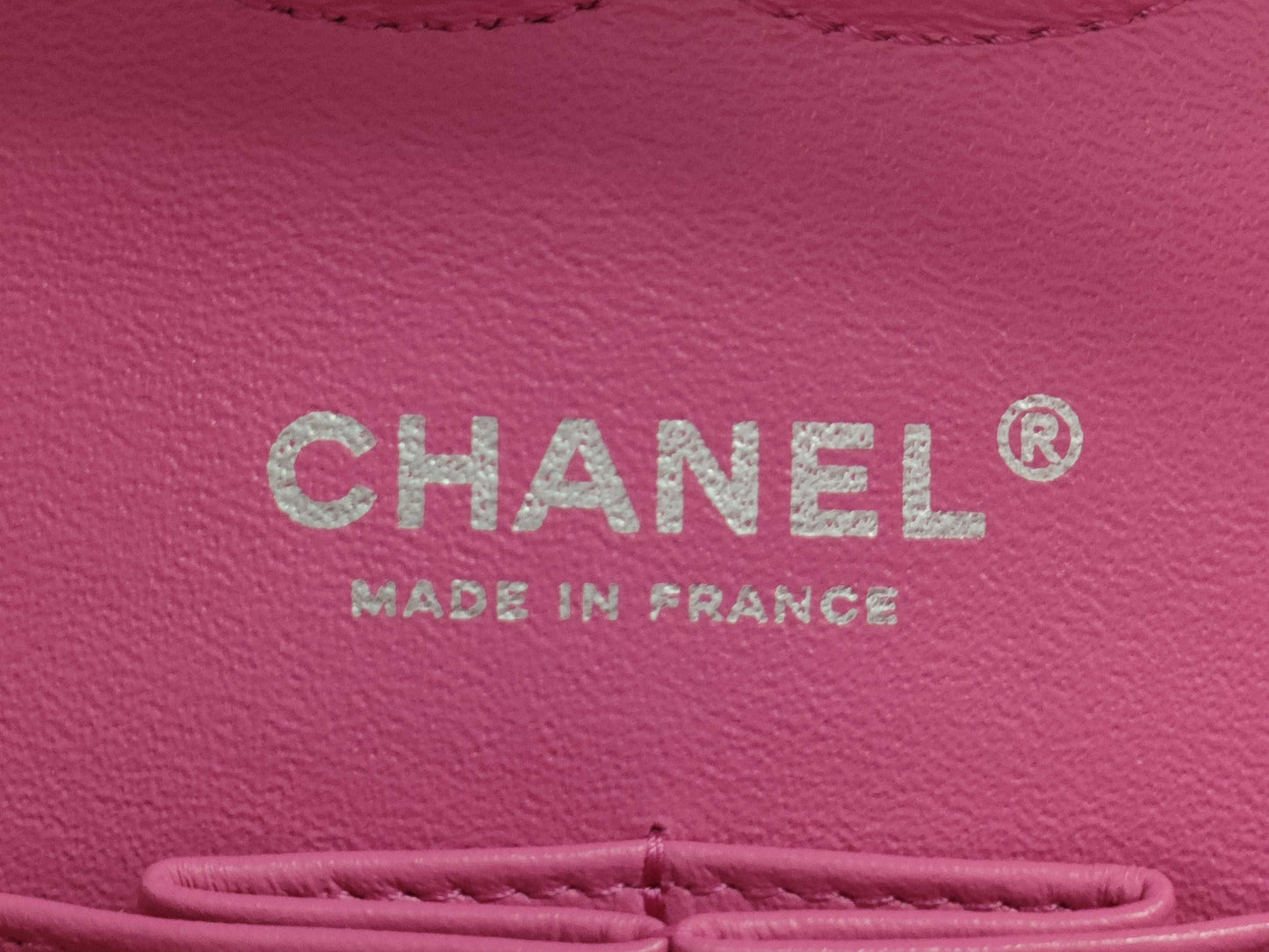 CHANEL Caviar Skin Matelasse 25 Shoulder Bag