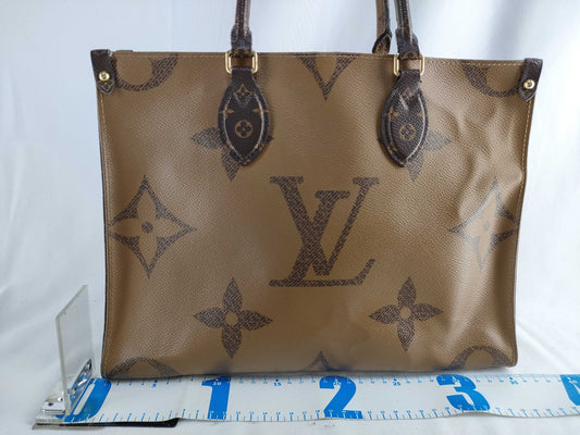 LOUIS VUITTON M45321 Monogram Giant Monogram Reverse On-the-Go MM M45321 RFID Enabled Handbag