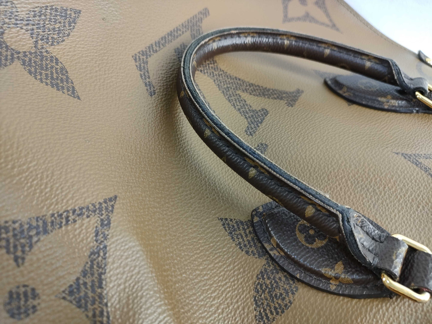 LOUIS VUITTON M45321 Monogram Giant Monogram Reverse On-the-Go MM M45321 RFID Enabled Handbag