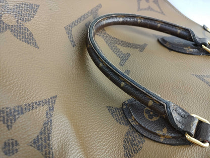 LOUIS VUITTON M45321 Monogram Giant Monogram Reverse On-the-Go MM M45321 RFID Enabled Handbag