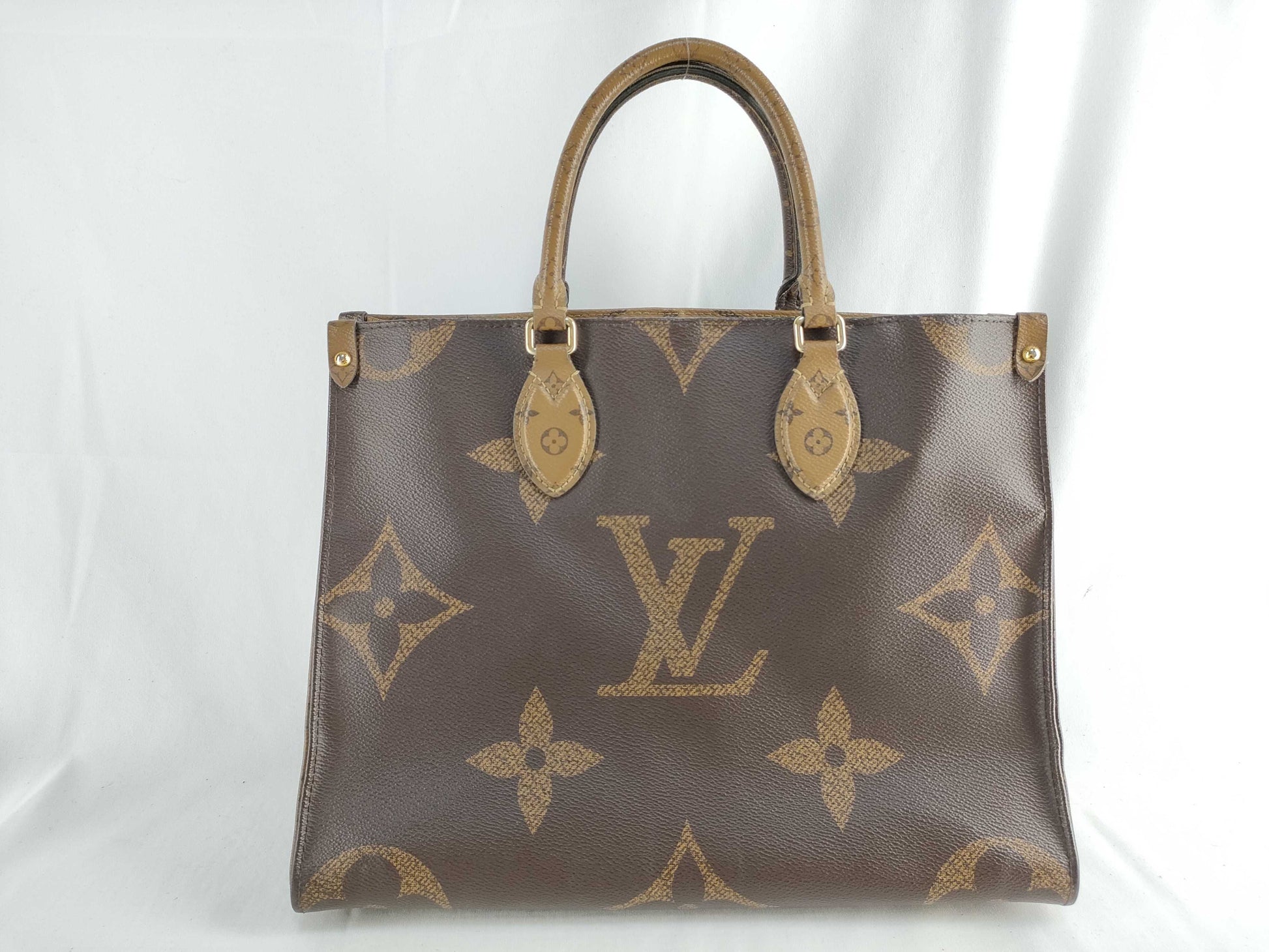 LOUIS VUITTON M45321 Monogram Giant Monogram Reverse On-the-Go MM M45321 RFID Enabled Handbag
