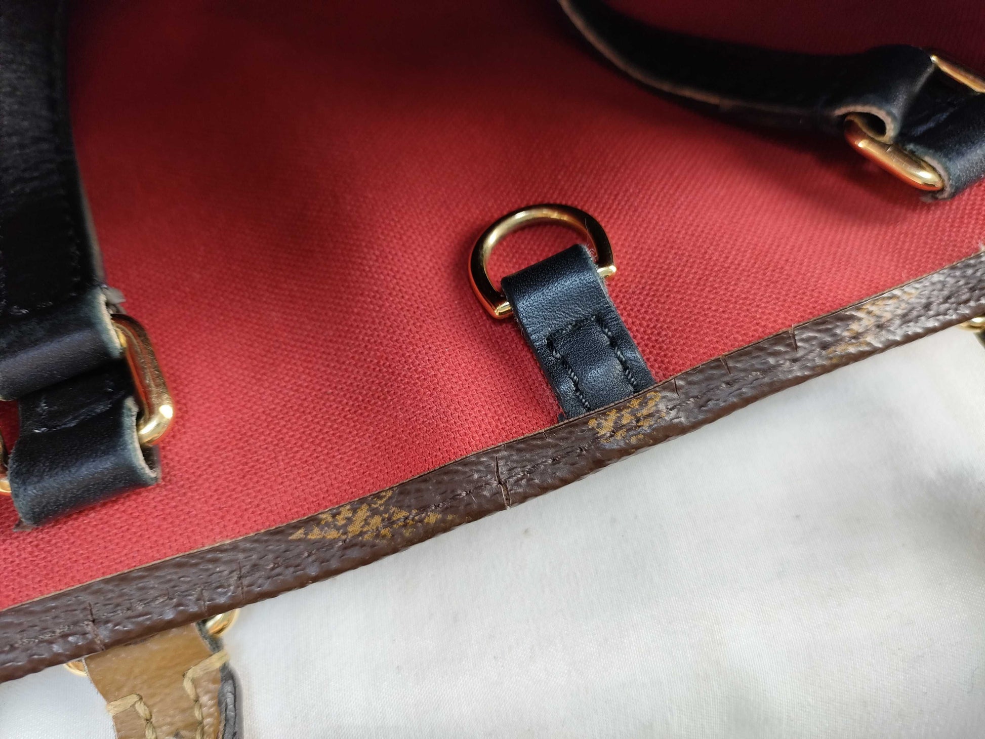 LOUIS VUITTON M45321 Monogram Giant Monogram Reverse On-the-Go MM M45321 RFID Enabled Handbag