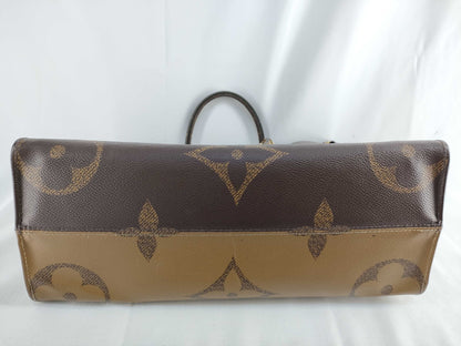 LOUIS VUITTON M45321 Monogram Giant Monogram Reverse On-the-Go MM M45321 RFID Enabled Handbag