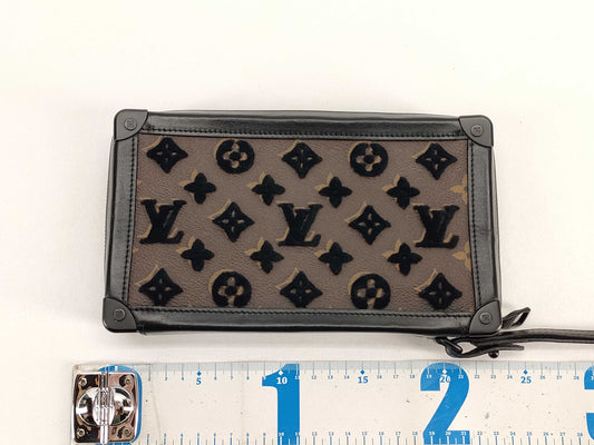 LOUIS VUITTON M45061 Monogram Tuftage Soft Trunk Clutch M45061 TJ5119 Brown RFID Enabled Second Bag