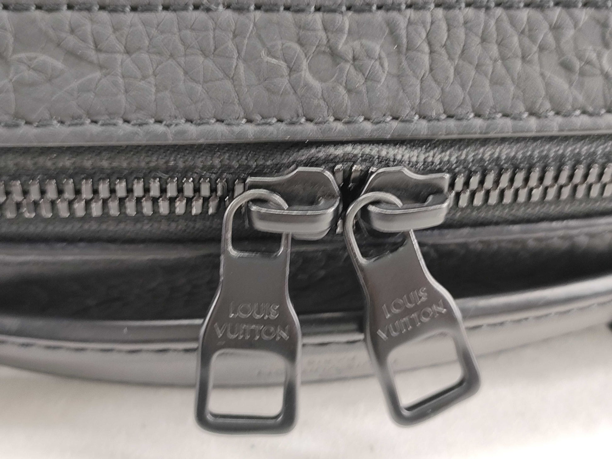 LOUIS VUITTON M59163 Taurillon Handle Soft Trunk M59163 Black RFID Enabled Shoulder Bag