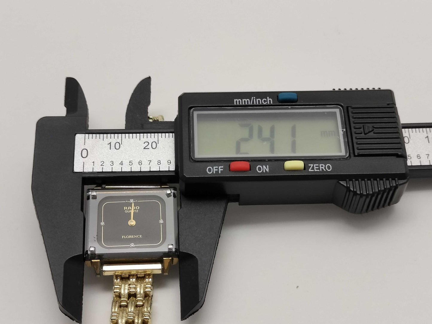 RADO Florence 121.3135.2 17230034/QZ Black Dial Women's Watch, Not Working/No Operational Guarantee