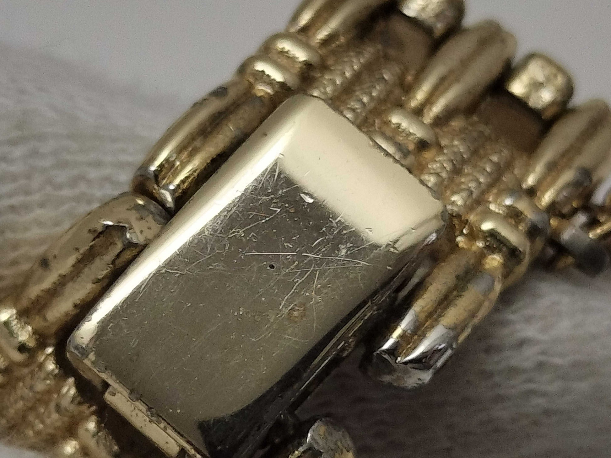 RADO Florence 121.3135.2 17230034/QZ Black Dial Women's Watch, Not Working/No Operational Guarantee