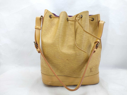 LOUIS VUITTON Epi LV Epi Noe M44009 SP0997 Shoulder Bag