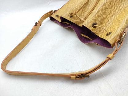 LOUIS VUITTON Epi LV Epi Noe M44009 SP0997 Shoulder Bag