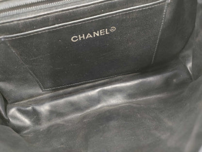 CHANEL Matelasse Lamb Chain Shoulder Bag
