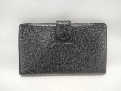 CHANEL Caviar Skin Wallet