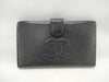 CHANEL Caviar Skin Wallet